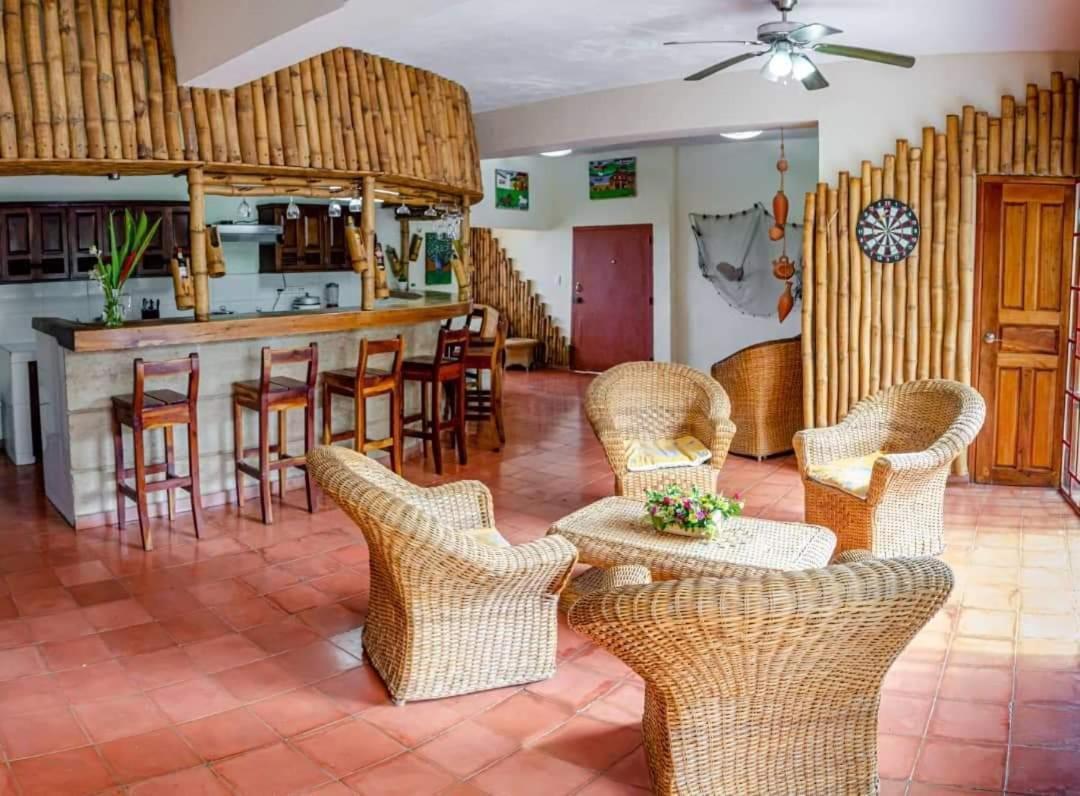 Casa Con Piscina Casa de Férias Madri